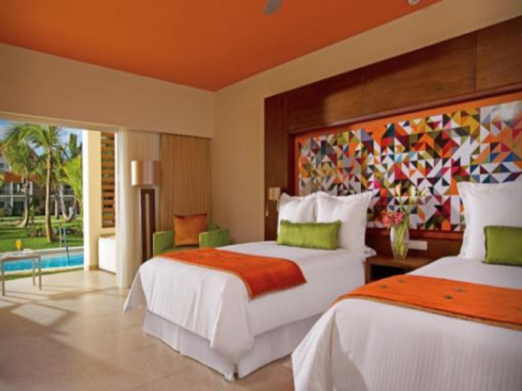 Breathless Punta Cana Resort & Spa (Adults Only) Kültér fotó A room at the Hard Rock Hotel