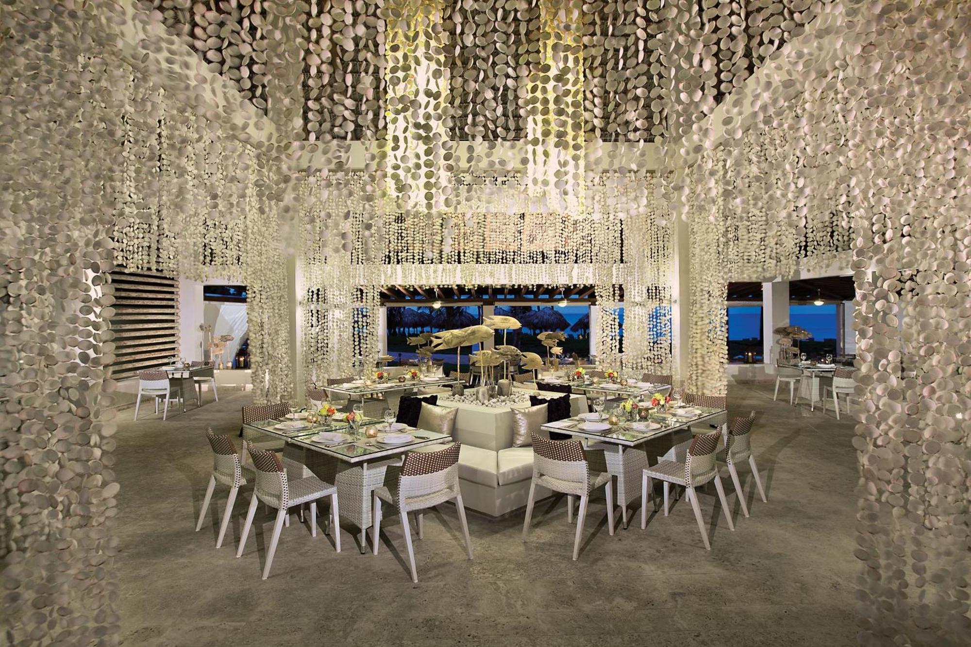 Breathless Punta Cana Resort & Spa (Adults Only) Kültér fotó The interior of the restaurant