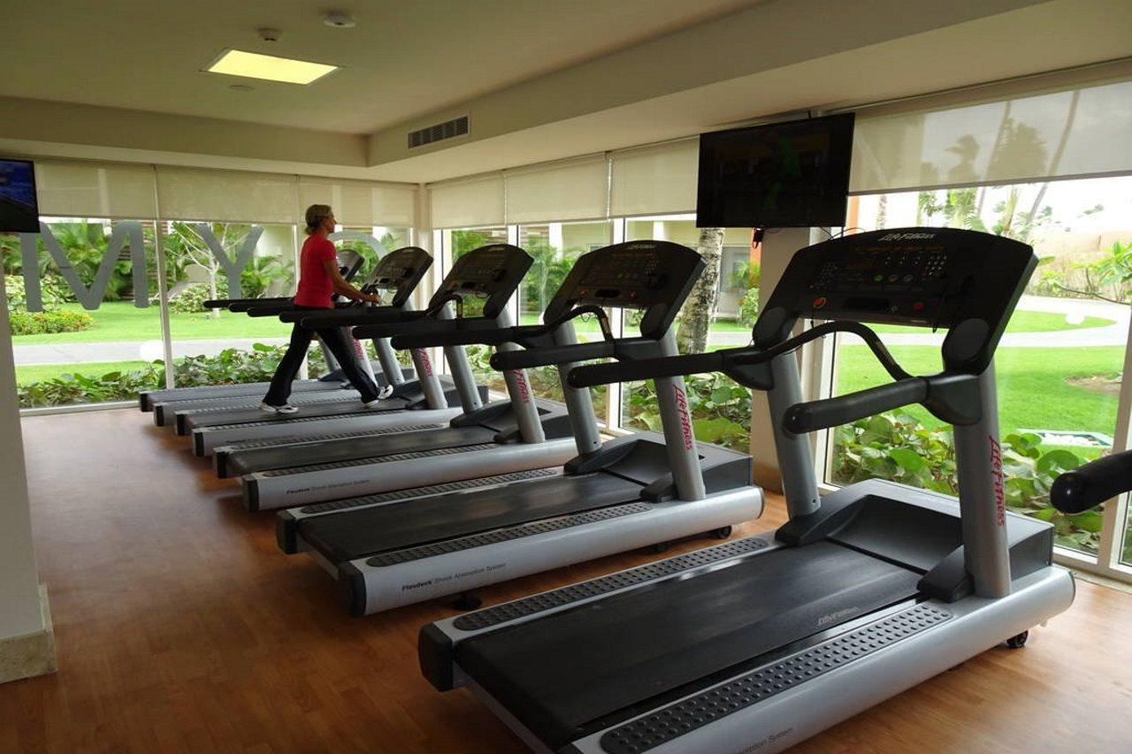 Breathless Punta Cana Resort & Spa (Adults Only) Kültér fotó Treadmills